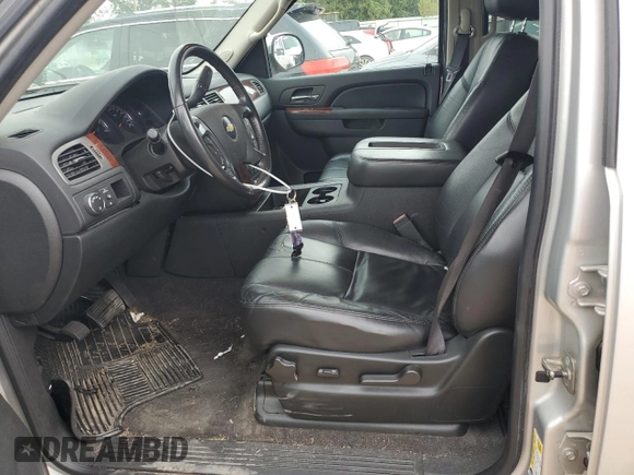2010 Chevrolet Avalanche LT with VIN 3GNNCFE0XAG270978, listed as a Copart auction lot 75644504 with 136,970 mi miles and Salvage Title. Bid and sale history available at carsss.com. Image 7.