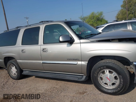 2002 GMC Yukon XL SLT with VIN 3GKEC16Z82G293853, listed as a IAAI auction lot 41801884 with 96,490 mi miles. Bid and sale history available at carsss.com. Image 13.