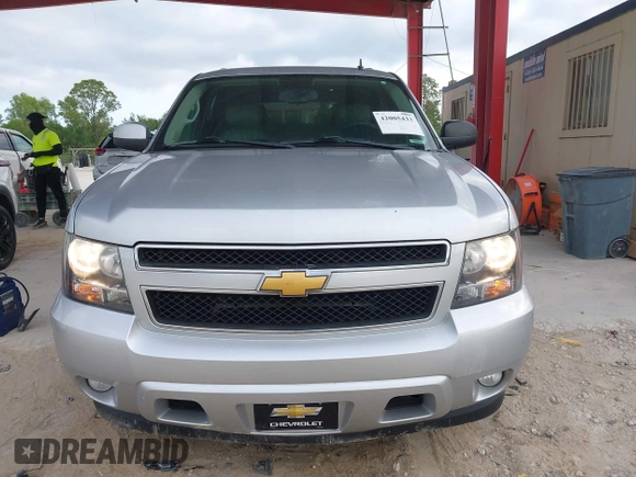 2012 Chevrolet Tahoe LT z VIN 1GNSCBE03CR144606, wystawiony jako IAAI lot #42005433 z przebiegiem 193 386 mil mil oraz . Historia ofert i sprzedaży dostępna na DreamBid. Obrazek 6.