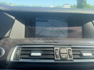 2010 BMW 7 Series 750Li xDrive z VIN WBAKC8C53AC431385, wystawiony jako Copart lot #59804345 z przebiegiem 147 412 mil mil oraz Czysty tytuł • Clean title. Historia ofert i sprzedaży dostępna na DreamBid. Obrazek 9.
