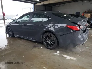2025 Toyota Camry LE z VIN 4T1DAACK8SU059483, wystawiony jako Copart lot #44968055 z przebiegiem 19 771 mil mil oraz Nie do naprawy • Non repairable. Historia ofert i sprzedaży dostępna na DreamBid. Obrazek 2.