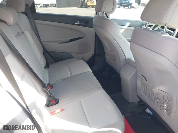 2016 Hyundai Tucson SE with VIN KM8J3CA48GU087840, listed as a IAAI auction lot 41855450 with 106,524 mi miles. Bid and sale history available at carsss.com. Image 8.
