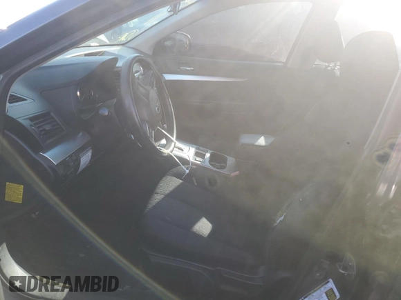 2012 Subaru Legacy 2.5i z VIN 4S3BMBA65C3029699, wystawiony jako Copart lot #43808385 z przebiegiem 293 518 mil mil oraz Nie do naprawy • Non repairable. Historia ofert i sprzedaży dostępna na DreamBid. Obrazek 7.