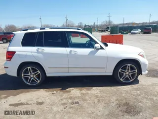 2014 Mercedes-Benz GLK-Class GLK 350 with VIN WDCGG8JB3EG299565, listed as a IAAI auction lot 41743659 with 198,245 mi miles. Bid and sale history available at carsss.com. Image 13.