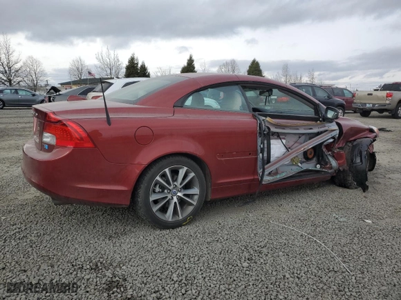 2013 Volvo C70 T5 with VIN YV1672MC5DJ139251, listed as a Copart auction lot 43377235 with 34,588 mi miles and Salvage Title. Bid and sale history available at carsss.com. Image 3.