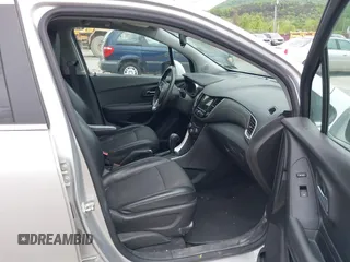 2019 Chevrolet Trax LT z VIN KL7CJLSB1KB961043, wystawiony jako IAAI lot #42227797 z przebiegiem 110 595 mil mil oraz . Historia ofert i sprzedaży dostępna na DreamBid. Obrazek 5.