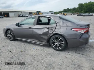 2020 Toyota Camry SE z VIN 4T1G11AK8LU927869, wystawiony jako Copart lot #57242235 z przebiegiem 85 487 mil mil oraz Szkoda całkowita • Salvage title. Historia ofert i sprzedaży dostępna na DreamBid. Obrazek 2.