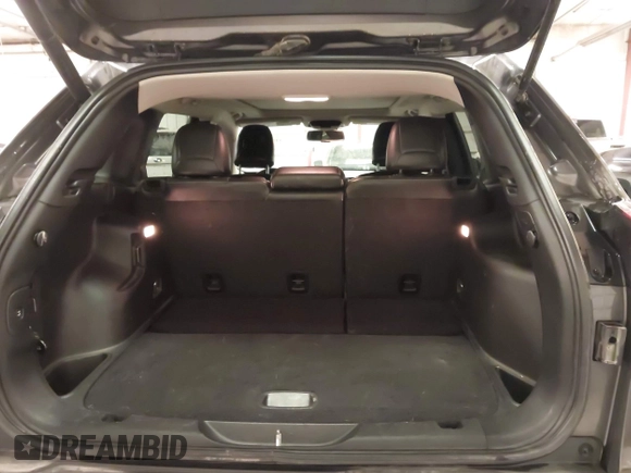 2018 Jeep Cherokee Limited with VIN 1C4PJMDX7JD535623, listed as a IAAI auction lot 41824338 with 99,992 mi miles. Bid and sale history available at carsss.com. Image 18.