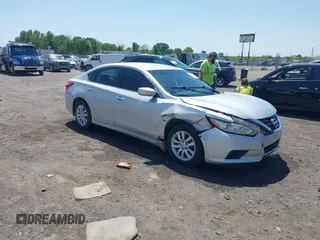 2016 Nissan Altima S z VIN 1N4AL3AP0GN384020, wystawiony jako IAAI lot #42029564 z przebiegiem 117 654 mil mil oraz . Historia ofert i sprzedaży dostępna na DreamBid. Obrazek 1.