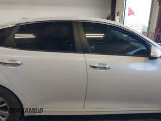 2017 Kia Optima LX with VIN KNAGT4L35H5137739, listed as a IAAI auction lot 42116643 with 114,710 mi miles. Bid and sale history available at carsss.com. Image 14.