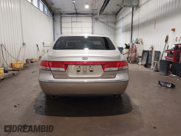 2006 Hyundai Azera SE with VIN KMHFC46F56A095383, listed as a IAAI auction lot 42373827 with 189,091 mi miles and . Bid and sale history available at DreamBid. Image 17.
