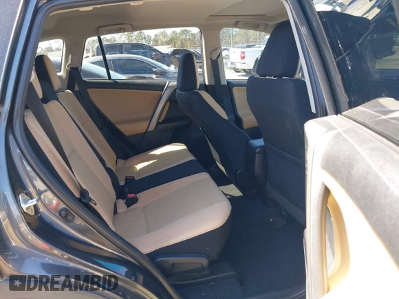 2018 Toyota RAV4 XLE with VIN 2T3WFREV9JW503136, listed as a IAAI auction lot 41815266 with 118,585 mi miles. Bid and sale history available at carsss.com. Image 8.