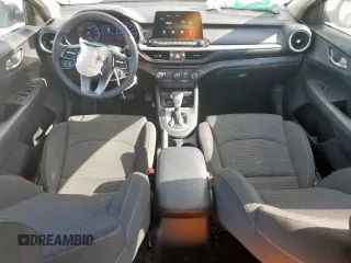 2021 Kia Forte LXS with VIN 3KPF24ADXME353971, listed as a Copart auction lot 57794745 with 51,638 mi miles and Salvage title. Bid and sale history available at DreamBid. Image 8.