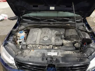 2011 Volkswagen Jetta SE z VIN 3VWDZ7AJ6BM105985, wystawiony jako IAAI lot #41818129 z przebiegiem 126 051 mil mil oraz . Historia ofert i sprzedaży dostępna na DreamBid. Obrazek 10.