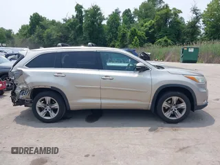 2015 Toyota Highlander Limited with VIN 5TDDKRFH0FS097834, listed as a IAAI auction lot 42401273 with 176,574 mi miles and . Bid and sale history available at DreamBid. Image 13.