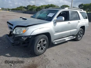 2003 Toyota 4Runner SR5 z VIN JTEZU14R430006412, wystawiony jako IAAI lot #41717986 z przebiegiem 144 490 mil mil oraz . Historia ofert i sprzedaży dostępna na DreamBid. Obrazek 2.