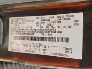 2019 Ford F-150 XL z VIN 1FTEW1E55KKC83601, wystawiony jako Copart lot #60885945 z przebiegiem Nie podano mil oraz Nie do naprawy • Non repairable. Historia ofert i sprzedaży dostępna na DreamBid. Obrazek 12.