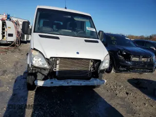 2013 Mercedes-Benz Sprinter Passenger with VIN WDZPE7CC6D5809204, listed as a Copart auction lot 80884474 with 92,819 mi miles and Salvage Title. Bid and sale history available at carsss.com. Image 5.
