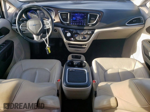2017 Chrysler Pacifica Touring L Plus с VIN 2C4RC1EG7HR578348, выставлен на аукционе Copart как лот 57401415 с пробегом 158 176 миль миль и Списание • Salvage title. История ставок и продаж доступна на DreamBid. Изображение 8.