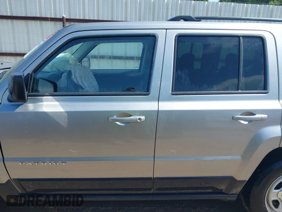 2016 Jeep Patriot Sport with VIN 1C4NJPBA8GD715693, listed as a IAAI auction lot 42526260 with 63,670 mi miles and . Bid and sale history available at DreamBid. Image 15.