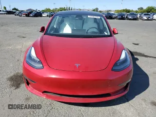2023 Tesla Model 3 z VIN 5YJ3E1EA3PF645825, wystawiony jako Copart lot #57907795 z przebiegiem 18 810 mil mil oraz Szkoda całkowita • Salvage title. Historia ofert i sprzedaży dostępna na DreamBid. Obrazek 5.