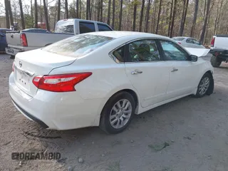 2017 Nissan Altima SV with VIN 1N4AL3AP6HC229419, listed as a IAAI auction lot 41672097 with 80,901 mi miles and . Bid and sale history available at DreamBid. Image 4.