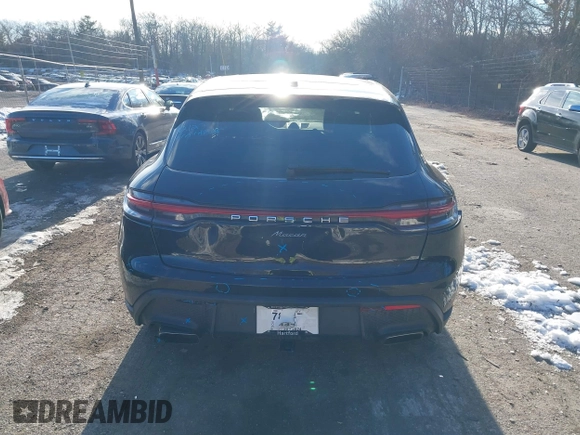 2024 Porsche Macan with VIN WP1AA2A56RLB09824, listed as a IAAI auction lot 41547013 with 10,703 mi miles and . Bid and sale history available at DreamBid. Image 17.