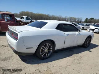 2019 Dodge Challenger SXT with VIN 2C3CDZGG6KH655517, listed as a Copart auction lot 47327064 with 69,899 mi miles and Salvage Title. Bid and sale history available at carsss.com. Image 3.