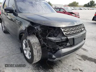2019 Land Rover Discovery SE with VIN SALRG2RV2KA095180, listed as a Copart auction lot 60615802 with 64,332 mi miles. Bid and sale history available at carsss.com. Image 9.