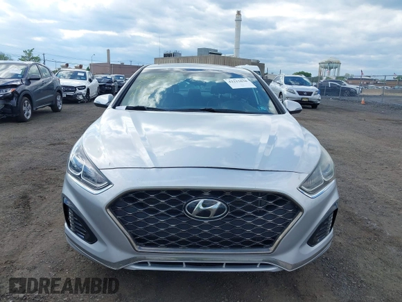 2019 Hyundai Sonata Sport z VIN 5NPE34AFXKH740037, wystawiony jako IAAI lot #42215038 z przebiegiem 79 714 mil mil oraz . Historia ofert i sprzedaży dostępna na DreamBid. Obrazek 12.