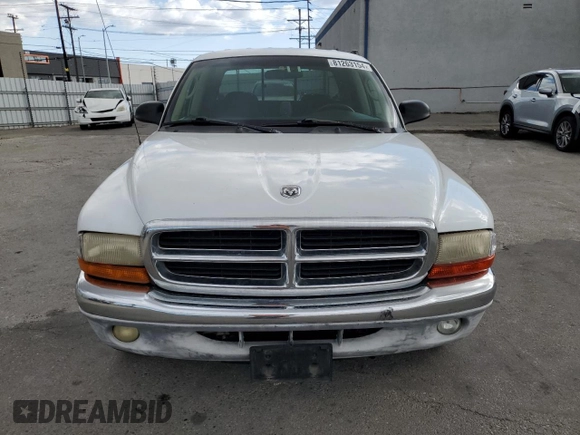 2001 Dodge Dakota Sport with VIN 1B7GL2AN21S131366, listed as a Copart auction lot 81263154 with 272,938 mi miles and Salvage Title. Bid and sale history available at DreamBid. Image 5.