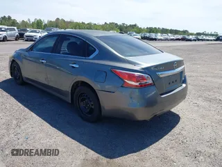 2014 Nissan Altima S with VIN 1N4AL3AP5EN375231, listed as a IAAI auction lot 41875976 with 142,345 mi miles and . Bid and sale history available at carsss.com. Image 3.