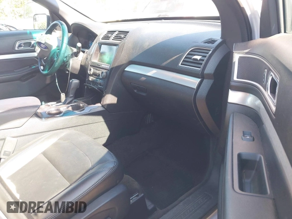 2016 Ford Explorer XLT with VIN 1FM5K7D81GGC82882, listed as a IAAI auction lot 42038327 with 132,846 mi miles and . Bid and sale history available at DreamBid. Image 5.