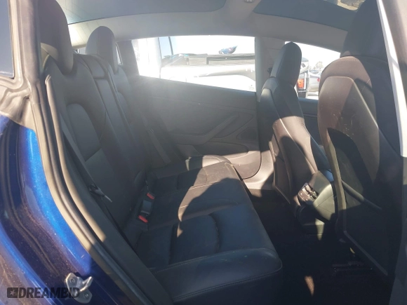 2019 Tesla Model 3 Long Range with VIN 5YJ3E1EB3KF497841, listed as a IAAI auction lot 41969728 with 21,127 mi miles. Bid and sale history available at carsss.com. Image 8.