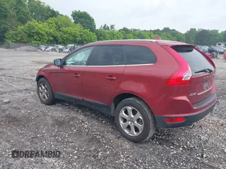2013 Volvo XC60 3.2L with VIN YV4952DL4D2427004, listed as a IAAI auction lot 42152402 with 154,428 mi miles and . Bid and sale history available at DreamBid. Image 3.