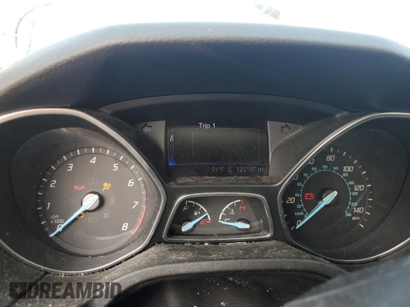 2013 Ford Focus SE z VIN 1FADP3F27DL114711, wystawiony jako Copart lot #66112415 z przebiegiem 121 197 mil mil oraz Czysty tytuł • Clean title. Historia ofert i sprzedaży dostępna na DreamBid. Obrazek 9.