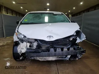 2017 Toyota Sienna L with VIN 5TDZZ3DC9HS879994, listed as a Copart auction lot 41584485 with 123,087 mi miles and Salvage Title. Bid and sale history available at DreamBid. Image 5.