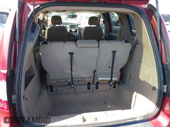 2014 Chrysler Town & Country Touring-L with VIN 2C4RC1CGXER165421, listed as a IAAI auction lot 41866846 with 53,303 mi miles. Bid and sale history available at carsss.com. Image 18.