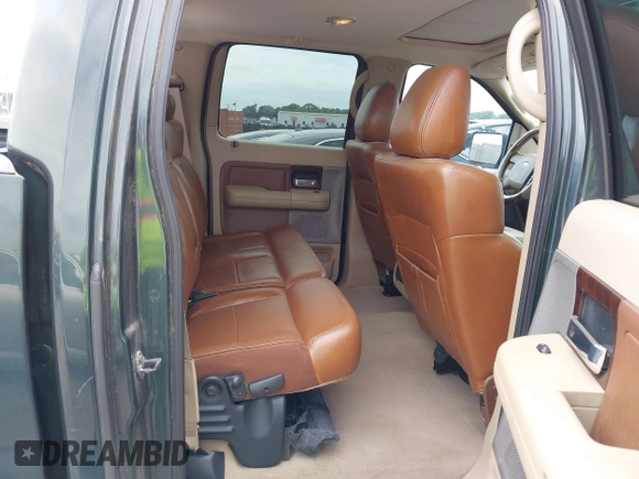 2005 Ford F-150 XLT с VIN 1FTPW14575KB72076, выставлен на аукционе IAAI как лот 42422135 с пробегом 255 459 миль миль и . История ставок и продаж доступна на DreamBid. Изображение 8.