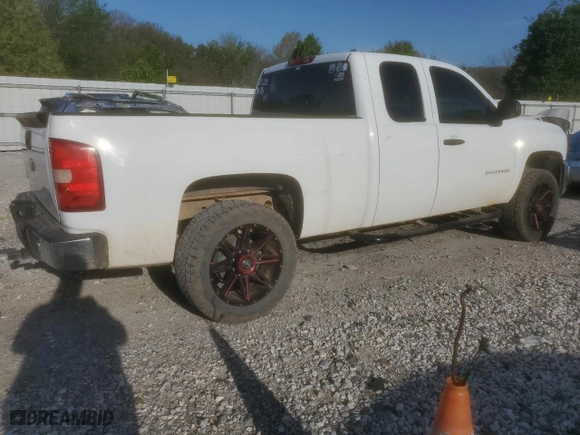 2013 Chevrolet Silverado 1500 LT with VIN 1GCRKSE74DZ207009, listed as a Copart auction lot 52758995 with 112,810 mi miles and Clean Title. Bid and sale history available at carsss.com. Image 3.