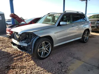 2013 Mercedes-Benz GLK 350 z VIN WDCGG8JB3DF941576, wystawiony jako Copart lot #59811765 z przebiegiem 75 245 mil mil oraz Szkoda całkowita • Salvage title. Historia ofert i sprzedaży dostępna na DreamBid. Obrazek 1.