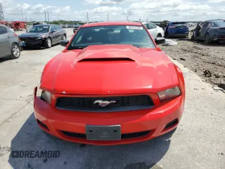 2011 Ford Mustang V6 z VIN 1ZVBP8AM1B5115763, wystawiony jako Copart lot #60363705 z przebiegiem 165 224 mil mil oraz Szkoda całkowita • Salvage title. Historia ofert i sprzedaży dostępna na DreamBid. Obrazek 5.