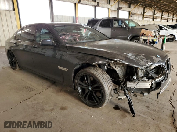 2011 BMW 7 Series 750Li z VIN WBAKB8C58BC852166, wystawiony jako Copart lot #51004065 z przebiegiem 110 499 mil mil oraz Szkoda całkowita • Salvage title. Historia ofert i sprzedaży dostępna na DreamBid. Obrazek 4.