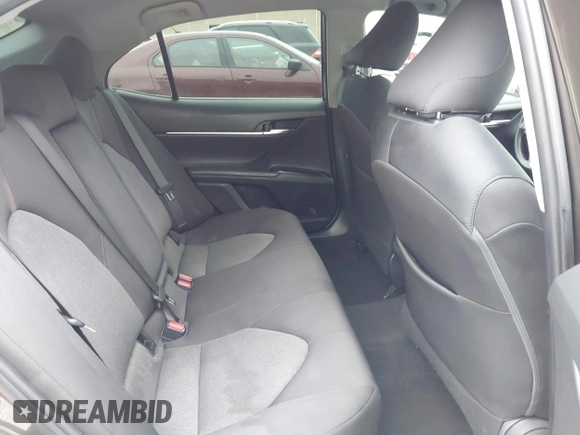 2019 Toyota Camry LE z VIN 4T1B11HK7KU702244, wystawiony jako IAAI lot #42073380 z przebiegiem 72 602 mil mil oraz . Historia ofert i sprzedaży dostępna na DreamBid. Obrazek 8.