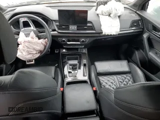 2021 Audi SQ5 Premium Plus z VIN WA1B4AFY5M2047724, wystawiony jako Copart lot #57901925 z przebiegiem Nie podano mil oraz Szkody całkowita. Historia ofert i sprzedaży dostępna na DreamBid. Obrazek 8.