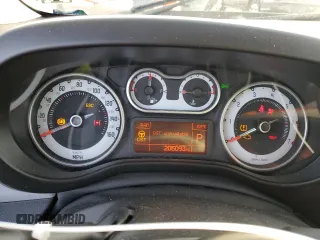 2014 FIAT 500L Easy with VIN ZFBCFABHXEZ002476, listed as a Copart auction lot 41791875 with 205,093 mi miles and Salvage Title. Bid and sale history available at carsss.com. Image 9.
