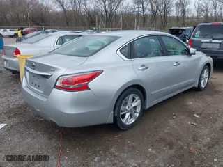 2015 Nissan Altima 2.5 with VIN 1N4AL3AP5FC262974, listed as a IAAI auction lot 41876216 with 96,977 mi miles. Bid and sale history available at carsss.com. Image 4.
