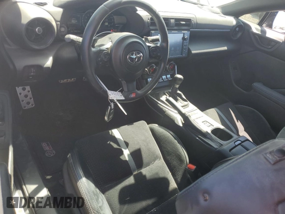2022 Toyota 86 Premium with VIN JF1ZNBF12N8758537, listed as a Copart auction lot 50018715 with 43,257 mi miles and Salvage Title. Bid and sale history available at DreamBid. Image 8.