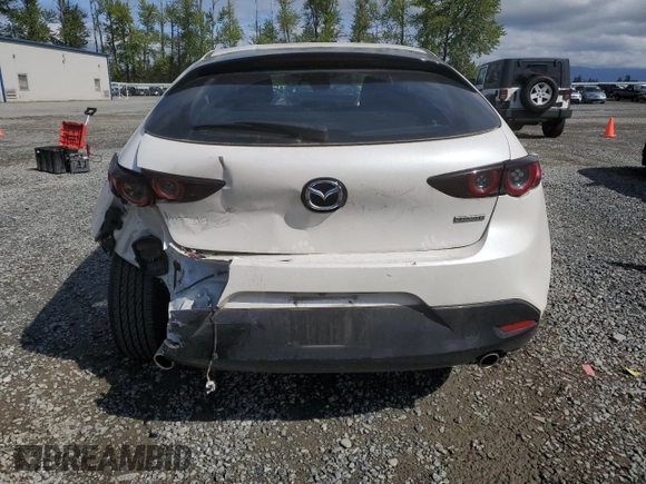 2021 Mazda Mazda3 Hatchback Preferred with VIN JM1BPALL2M1305466, listed as a Copart auction lot 55178565 with 21,292 mi miles and Salvage Title. Bid and sale history available at carsss.com. Image 6.