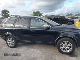 2014 Volvo XC90 with VIN YV4952CY3E1685910, listed as a IAAI auction lot 41195149 with 161,674 mi miles. Bid and sale history available at carsss.com. Image 12.